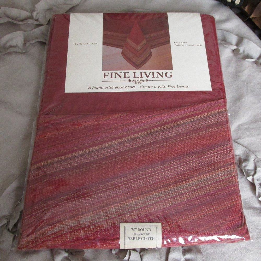 NIB 70" round 100% cotton tablecloth